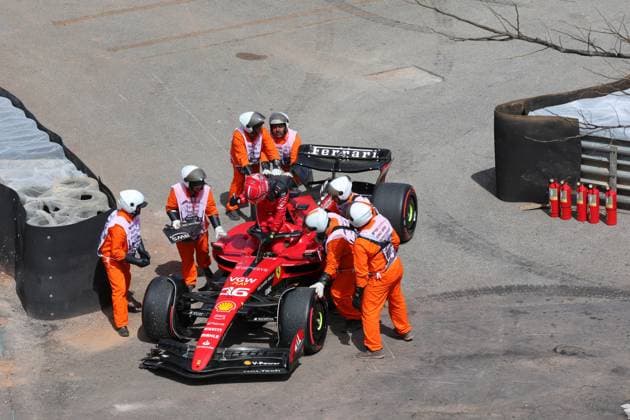 16 Charles Leclerc (MCO, Scuderia Ferrari) after his crash in the formation lap, F1 Grand Prix of Brazil at Autodromo Jose Carlos Pace on November 5, 2023 in Sao Paulo, Brazil. (Photo by HOCH ZWEI) Sao Paulo Brazil