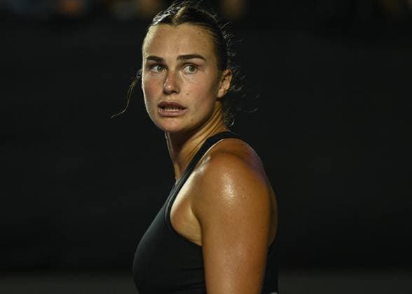 2023 WTA, Tennis Damen Finals - Final Day CANCUN, MEXICO - NOVEMBER 5: Aryna Sabalenka during the rescheduled Semi-Final match against Iga Swiatek of Poland, on Day 8 of GNP Seguros WTA Finals Cancun 2023, part of the Hologic WTA Tour, on November 5, 2023, in Cancun, Quintana Roo, Mexico. Cancun Mexico  Copyright: xArturxWidakx originalFilename:widak-2023wtaf231105_npmhu.jpg
