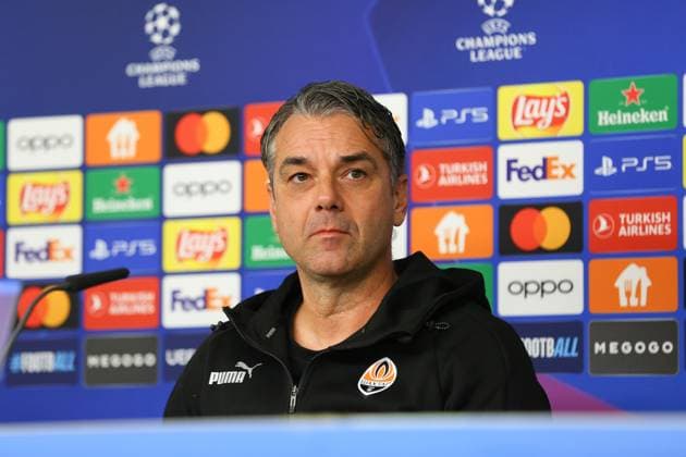 Fußball Herren Saison 2023-2024 UEFA Champions League I 4. Spieltag Pressekonferenz I Schachtar Donezk 06.11.2023 Marino Pusic (Trainer, Schachtar Donezk) im Fokus. Hamburg Volksparkstadion Hamburg Deutschland Copyright: xLobecax xHenningxRohlfsx