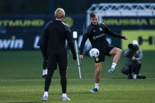 06.11.2023, Fussball, Saison 2023 2024, UCL, UEFA Champions League, Gruppenphase, 4. Spieltag, Abschlusstraining Borussia Dortmund, Nico Schlotterbeck (Borussia Dortmund), Dortmund Signal Iduna Park NRW Deutschland xRHR-FOTO DEx Copyright: DennisxEwert RHR-FOTOx RHR-FOTO DE