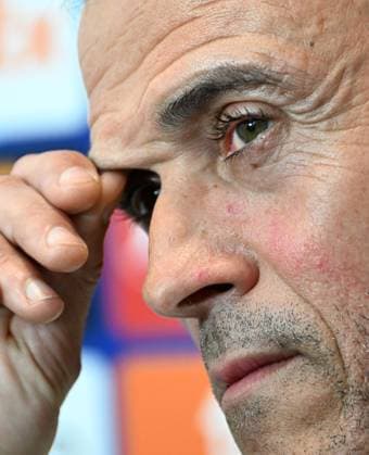 Sport Bilder des Tages November 6, 2023, Milan, Italy: Paris Saint Germain s head coach Luis Enrique attends a press conference, PK, Pressekonferenz at the Giuseppe Meazza stadium in Milan, Italy, 6 November 2023. PSG will face AC Milan in an UEFA Champions League group stage match on 7 November. ANSA DANIEL DAL ZENNARO UEFA Champions League MD-1 - PSG press conference  - ZUMAa110 20231106_zaf_a110_023 Copyright: xDanielxDalxZennarox