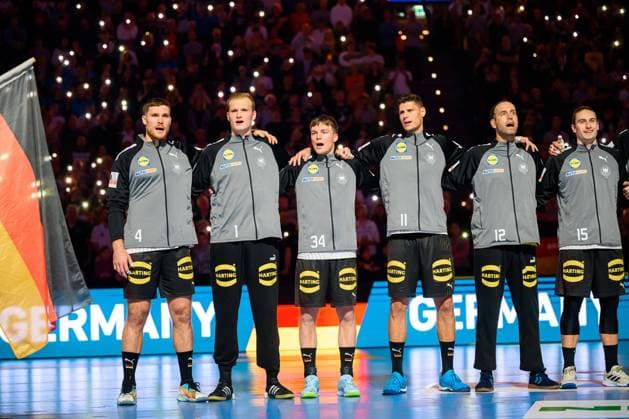 Muenchen, Deutschland 05.November: Handball DHB - Tag des Handballs - Deutschland - Aegypten v.li. Johannes Golla (Deutschland), Torhueter David Späth David Spaeth (Deutschland), Nils Lichtlein (Deutschland), Sebastian Heymann (Deutschland), Torhueter Silvio Heinevetter (Deutschland), Juri Knorr (Deutschland) Muenchen Olympiahalle Bayern Deutschland