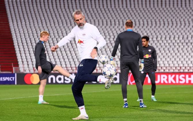 Sport Bilder des Tages Roter Stern Belgrad - RB Leipzig Training Champions League Beograd, 06.11.2023, Stadion Rajko Mitic, Fussball , UEFA Champions League, Gruppe G , 4. Spieltag, Matchday-1 , Roter Stern Belgrad vs. RB Leipzig , Abschlusstraining RB Leipzig , Im Bild: Trainer Marco Rose (RB Leipzig) , Foto nur zur redaktionellen Nutzung bestimmt! . , UEFA regulations prohibit any use of photographs as image sequences and or quasi-video ,