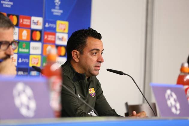 Fußball Herren Saison 2023-2024 UEFA Champions League I 4. Spieltag Pressekonferenz I FC Barcelona, Barca 06.11.2023 Xavi, Xavier Hernandez Creus (FC Barcelona) spricht. Hamburg Volksparkstadion Hamburg Deutschland Copyright: xLobecax xHenningxRohlfsx
