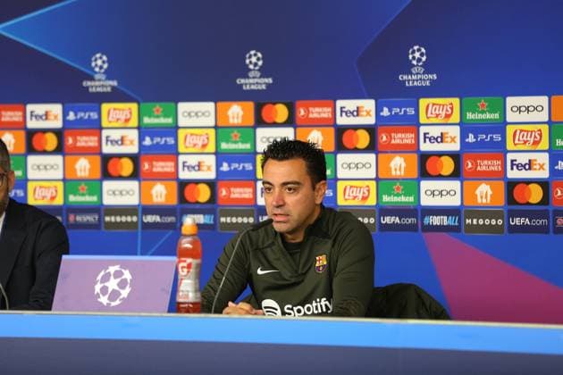 Fußball Herren Saison 2023-2024 UEFA Champions League I 4. Spieltag Pressekonferenz I FC Barcelona, Barca 06.11.2023 Xavi, Xavier Hernandez Creus (FC Barcelona) spricht. Hamburg Volksparkstadion Hamburg Deutschland Copyright: xLobecax xHenningxRohlfsx