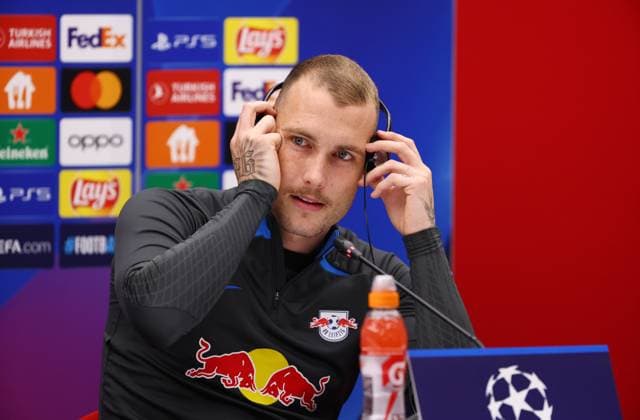 Sport Bilder des Tages Roter Stern Belgrad - RB Leipzig PK Champions League Beograd, 06.11.2023, Stadion Rajko Mitic, Fussball , UEFA Champions League, Gruppe G , 4. Spieltag, Matchday-1 , Roter Stern Belgrad vs. RB Leipzig , Pressekonferenz vor dem Spiel , Im Bild: David Raum (22, RB Leipzig) , Foto nur zur redaktionellen Nutzung bestimmt! . , UEFA regulations prohibit any use of photographs as image sequences and or quasi-video ,