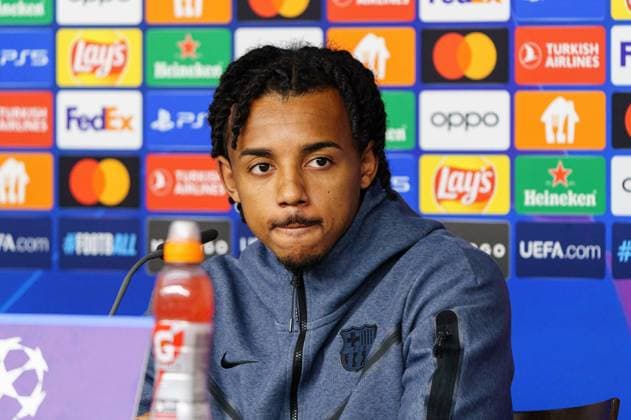 Jules Kounde FC Barcelona, Barca 23) GER, Pressekonferenz FC Barcelona, Fussball, Champions League, Saison 2023 2024, 06.11.2023 GER, Pressekonferenz FC Barcelona, Fussball, Champions League, Saison 2023 2024, 06.11.2023 Hamburg Copyright: xEibner-Pressefoto MarcelxvonxFehrnx EP_MFN