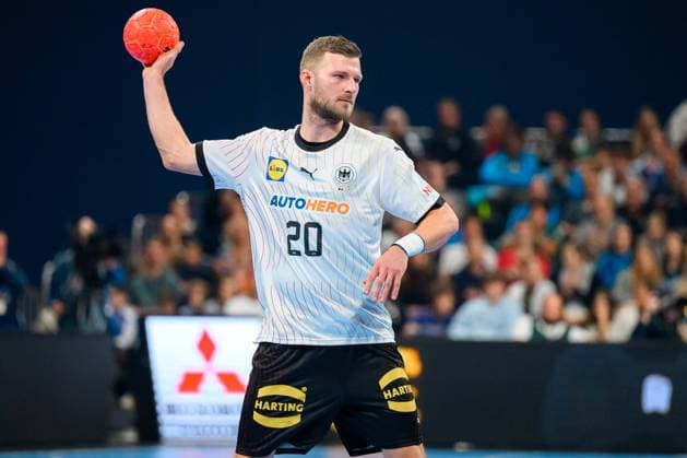 Muenchen, Deutschland 05.November: Handball DHB - Tag des Handballs - Deutschland - Aegypten Philipp Weber (Deutschland) Muenchen Olympiahalle Bayern Deutschland