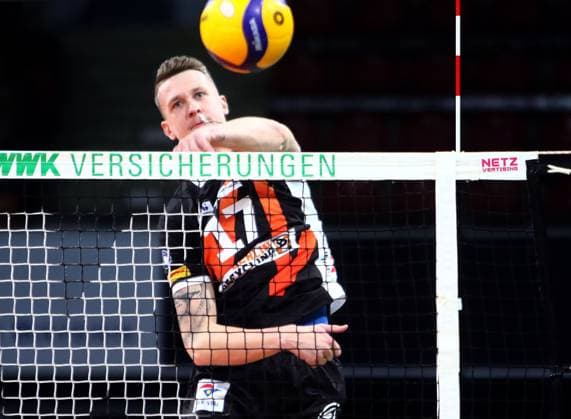 Marek SOTOLA (Berlin ), He-Volleyballl, Bundesliga 2023 24; WWK Volleys Herrsching vs Berlin Recycling Volleys, 06.11.23; BMW Park, Muenchen, Copyright: WolfgangxFehrmann