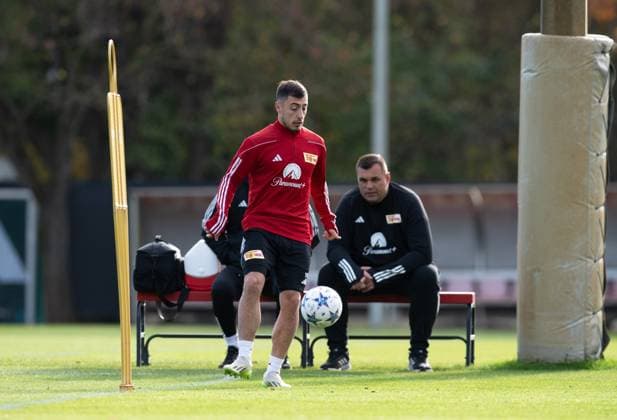 Fussball, Herren, Saison 2023 2024, Champions League, Training des 1. FC Union Berlin am Stadion An der Alten Försterei am Tag vor dem Spiel gegen die SSC Neapel, Josip Juranovic (1. FC Union Berlin), 07.11. 2023, Copyright: xSebastianxRäppold MatthiasxKochx