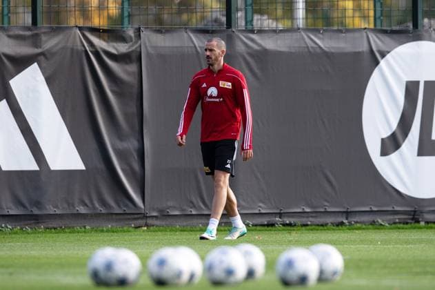 Fussball, Herren, Saison 2023 2024, Champions League, Training des 1. FC Union Berlin am Stadion An der Alten Försterei am Tag vor dem Spiel gegen die SSC Neapel, Leonardo Bonucci (1. FC Union Berlin), 07.11. 2023, Copyright: xSebastianxRäppold MatthiasxKochx