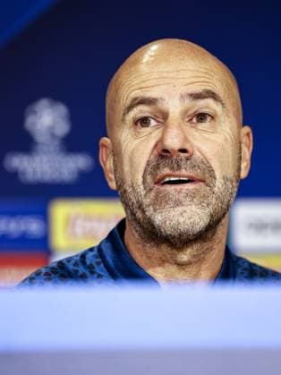 EINDHOVEN - PSV Eindhoven coach Peter Bosz during the MD-1 press conference, PK, Pressekonferenz prior to the UEFA Champions League group B match against RC Lens at the Phillips stadium on November 7, 2023 in Eindhoven, Netherlands. ANP MAURICE VAN STEEN UEFA Champions League 2023 24 2023 2024 xVIxANPxSportx xxANPxIVx 483240527 originalFilename: 483240527.jpg