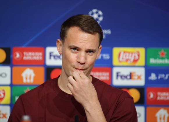 München, Deutschland 07. November 2023: Fussball, Herren, Saison 2023 2024, FC Bayern München, Internationale Pressekonferenz, Allianz Arena Manuel Neuer (FC Bayern München) Kopf, Portrait ,nachdenken, nachdenklich, Hand am Mund