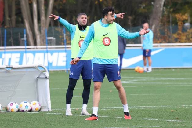 DEU, DFL, 2. FBL Hertha BSC, Training, 07.11.2023, Sportforum, Berlin, DEU, DFL, 2. FBL Hertha BSC, Training, im Bild Marton Dardai (Hertha BSC Berlin 31), Haris Tabakovic (Hertha BSC Berlin 25) DFL - regulations prohibit any use of Photographs as image sequences and or quasi-video Foto: Juergen Engler nordphoto GmbH