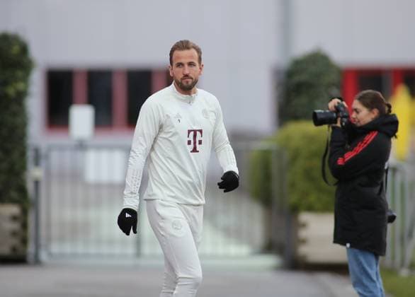 München, Deutschland 07. November 2023: Fussball, Herren, Saison 2023 2024, FC Bayern München, Säbener Strasse, Trainingsgelände, Training, Abschlusstraining, Champions League Harry Kane (FC Bayern München) Kopf, Oberkörper auf dem Weg zum Trainingsplatz