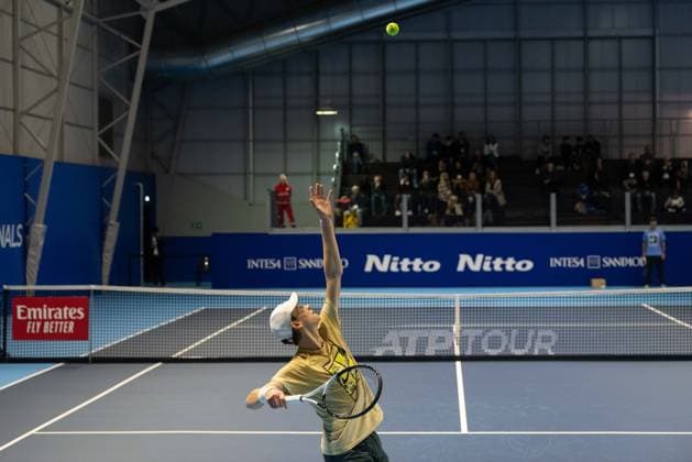 Photo LaPresse Matteo Secci - 07 11 2023 Torino (Italia) - Cronaca - Yannik Sinner in allenamento per ATP, Tennis Herren Finals 2023. Nell immagine: Yannik Sinner. 7th november 2023 Torino (Italy) - News - Yannik Sinner training in Turin for the ATP Finals 2023. Pictured: Yannik Sinner.  Copyright: xMatteoxSecci LaPressex