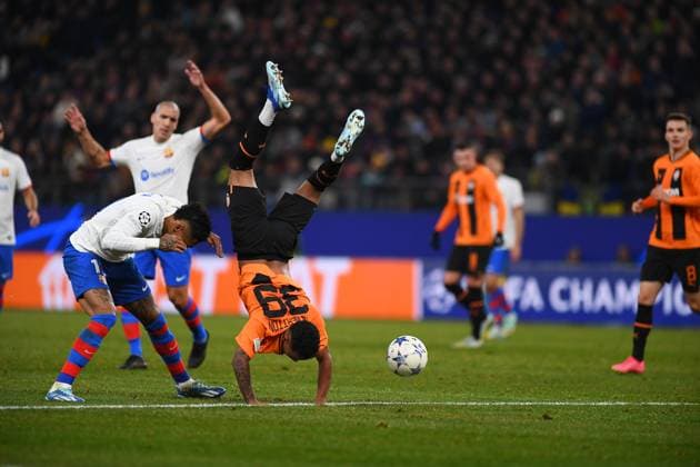 HAMBURG, GERMANY - 7 NOVEMBER, 2023: The UEFA Champions League match between FC Shakhtar Donetsk vs FC Barcelona, Barca at Volksparkstadion  Copyright: xVItaliixKliuievx