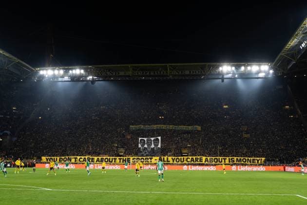 GER, UEFA Champions League, Borussia Dortmund vs Newcastle United, Gruppenphase 4. Spieltag 07.11.2023, Signal Iduna Park, Dortmund, GER, UEFA Champions League, Borussia Dortmund vs Newcastle United, Gruppenphase 4. Spieltag Im Bild: BV Borussia Dortmund mit Banner You don™t care about the - all you care about is money