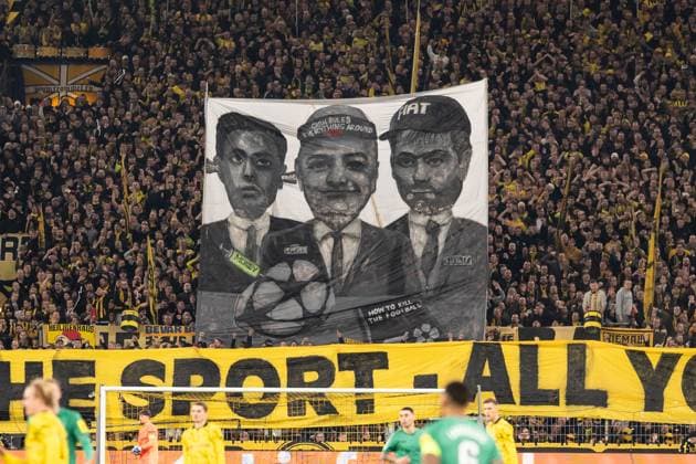 GER, UEFA Champions League, Borussia Dortmund vs Newcastle United, Gruppenphase 4. Spieltag 07.11.2023, Signal Iduna Park, Dortmund, GER, UEFA Champions League, Borussia Dortmund vs Newcastle United, Gruppenphase 4. Spieltag Im Bild: BV Borussia Dortmund mit Banner You don™t care about the - all you care about is money