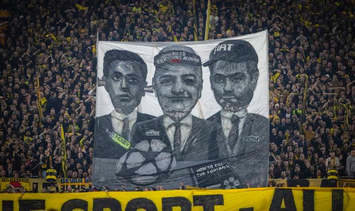 Sport Bilder des Tages Dortmund, Germany. 07th Nov 2023. BVB Fans kritisieren FIFA und UEFA - Gianni Infantino Borussia Dortmund - Newcastle United 07.11.2023