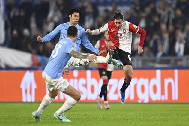 ROME, 07-11-2022, Stadio Olimpico, UEFA Champions League Football, season 2023 2024, Lazio - Feyenoord, (L-R) Lazio player Alessio Romagnoli, Lazio player Daichi Kamada, Feyenoord player Ramiz Zerrouki during the match Lazio - Feyenoord Lazio - Feyenoord  x23080253x Copyright: