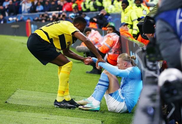 EDITORIAL USE ONLY No use with unauthorised audio, video, data, fixture lists, club league logos or live services. Online in-match use limited to 120 images, no video emulation. No use in betting, games or single club league player publications. Manchester City v Young Boys, UEFA Champions League, Group G, Football, Etihad Stadium, Manchester, UK - 07 Nov 2023 EDITORIAL USE ONLY No use with unauthorised audio, video, data, fixture lists, club league logos or live services. Online in-match use limited to 120 images, no video emulation. No use in betting, games or single club league player publications.  Copyright: xMattxWest Shutterstockx 14186383g