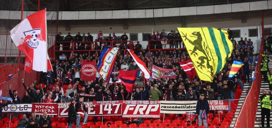 Roter Stern Belgrad - RB Leipzig Champions League Beograd, 07.11.2023, Stadion Rajko Mitic, Fussball , UEFA Champions League, Gruppe G , Spieltag 4 , Roter Stern Belgrad vs. RB Leipzig , Im Bild: Fans von RB Leipzig , Foto nur zur redaktionellen Nutzung bestimmt! . , UEFA regulations prohibit any use of photographs as image sequences and or quasi-video ,
