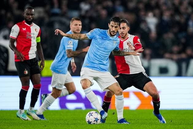UEFA Champions League: S.S. Lazio v Feyenoord Rome - Luis Alberto of Lazio, Ramiz Zerrouki of Feyenoord during the 4th leg of the UEFA Champions League group stage between S.S. Lazio v Feyenoord at Stadio Olympico on 7 November 2023 in Rome, Italy. Copyright: xTomxBodex