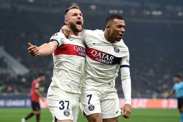 Db Milano 07 11 2023 - Champions League Milan-Paris Saint Germain foto Daniele Buffa Image nella foto: esultanza gol Milan Skriniar 