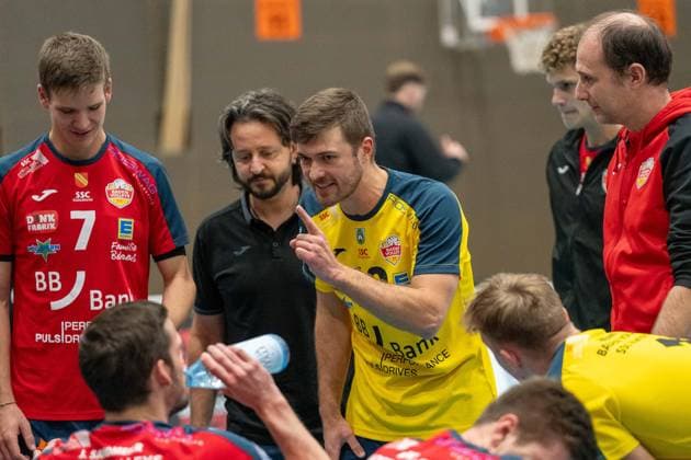 Dollhofer, Benjamin (BADEN VOLLEYS SSC Karlsruhe, 10), GER, Volleyball, 1. Bundesliga Maenner, BADEN VOLLEYS SSC Karlsruhe vs. VC Bitterfeld-Wolfen, 07.11.2023, GER, Volleyball, 1. Bundesliga Maenner, BADEN VOLLEYS SSC Karlsruhe vs. VC Bitterfeld-Wolfen, 07.11.2023 Karlsruhe Copyright: xEibner-Pressefoto StefanxMayerx EP_SMR
