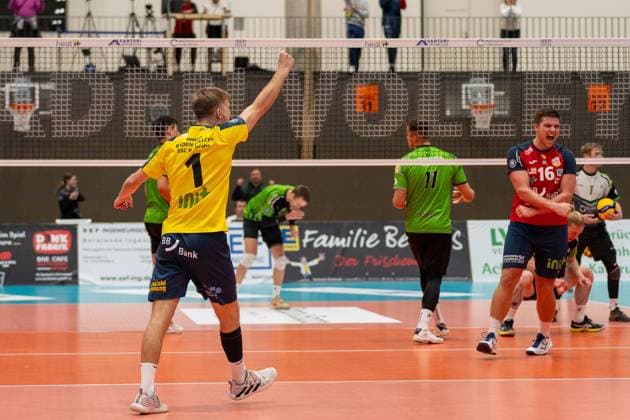 Jubel Ahmann, Mika (BADEN VOLLEYS SSC Karlsruhe, 1), GER, Volleyball, 1. Bundesliga Maenner, BADEN VOLLEYS SSC Karlsruhe vs. VC Bitterfeld-Wolfen, 07.11.2023, GER, Volleyball, 1. Bundesliga Maenner, BADEN VOLLEYS SSC Karlsruhe vs. VC Bitterfeld-Wolfen, 07.11.2023 Karlsruhe Copyright: xEibner-Pressefoto StefanxMayerx EP_SMR