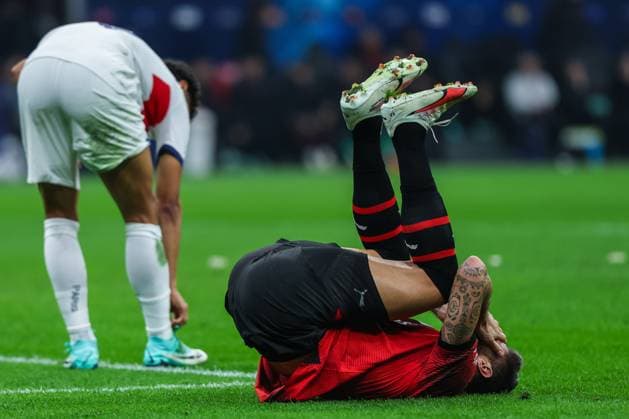 Olivier Giroud of AC Milan reacts during UEFA Champions League 2023 24 Group Stage - Group F football match between AC Milan and Paris Saint-Germain FC at San Siro Stadium, Milan, Italy on November 07, 2023  Copyright: xFabrizioxCarabelli IPAxSportx xix xx IPA_41481346 IPA_Agency_IPA41481346