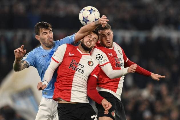 Sport Bilder des Tages RECORD DATE NOT STATED As Roma 07 11 2023 - Champions League Lazio-Feyenoord foto Antonello Sammarco Image nella foto: Alessio Romagnoli-David Hancko-Mats Wieffer 