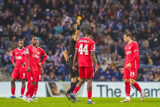 Uefa Champions League, FC Porto vs Royal Antwerp FC, round 2 of 6 Porto, Portugal, November, 7th, 2023,Uefa Champions League, FC Porto vs Royal Antwerp FC, round 2 of 6 at the Estadio do Dragao, Jurgen Ekkelenkamp, playing for Royal Antwerp receives a red card, photography by @guelbergoes Porto Portugal