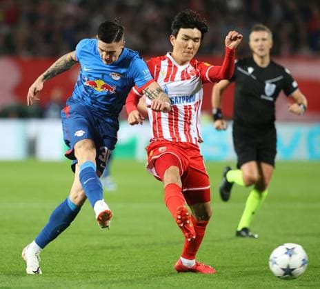 07.11.2023 Belgrade(Serbia) FK Crvena Zvezda(Red Star)-RB Leipzig Uefa Champions League group stage men s football Benjamin Sesko(L) RB Leipzig, Hwang In-Beom(R) Crvena Zvezda(Red Star) :S.Sandic