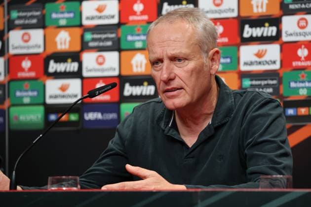 Freiburg, Deutschland 08. November 2023: Fussball-Europa-League - 2023 2024 - SC Freiburg Pressekonferenz - Spieltagskonferenz Im Bild: Trainer Christian Streich (SC Freiburg) in der Pressekonferenz vor dem Spiel gegen TSC Backa Topola Europa Park Stadion Baden Württemberg Copyright: xFotostandx xHettichx