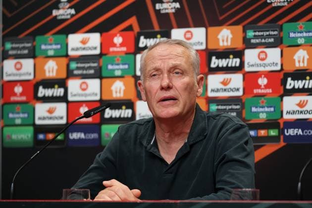 Freiburg, Deutschland 08. November 2023: Fussball-Europa-League - 2023 2024 - SC Freiburg Pressekonferenz - Spieltagskonferenz Im Bild: Trainer Christian Streich (SC Freiburg) in der Pressekonferenz vor dem Spiel gegen TSC Backa Topola Europa Park Stadion Baden Württemberg Copyright: xFotostandx xHettichx