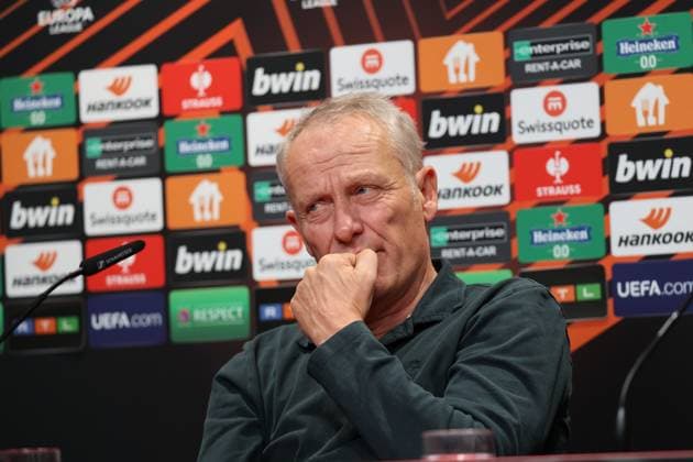 Freiburg, Deutschland 08. November 2023: Fussball-Europa-League - 2023 2024 - SC Freiburg Pressekonferenz - Spieltagskonferenz Im Bild: Trainer Christian Streich (SC Freiburg) in der Pressekonferenz vor dem Spiel gegen TSC Backa Topola Europa Park Stadion Baden Württemberg Copyright: xFotostandx xHettichx
