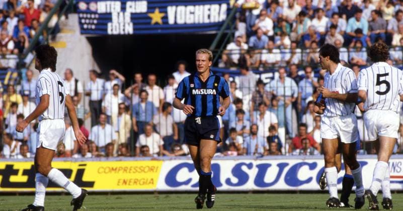 08.09.85 Inter Mailand - AC Pisa Italien, Mailand, 08.09.1985, Fussball, Serie A, Inter Mailand - AC Pisa (3:0): Karl-Heinz Rummenigge (Inter Mailand). *** 08 09 85 Inter Milan AC Pisa Italy, Milan, 08 09 1985, Soccer, Serie A, Inter Milan AC Pisa 3 0 Karl Heinz Rummenigge Inter Milan