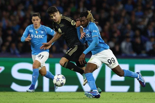 Foto Alessandro Garofalo LaPresse 08 novembre 2023 Napoli, Italia calcio Napoli vs Union Berlin Champions League 2023 2024 - stadio Diego Armando Maradona Nella foto: Andre Zambo Anguissa (SSC Napoli); November 08, 2023 Naples, Italy sport soccer Napoli vs Union Berlin - Champions League 2023 2024 - Diego Armando Maradona stadium. In the pic: Andre Zambo Anguissa (SSC Napoli);  Copyright: xAlessandroxGarofalo LaPressex