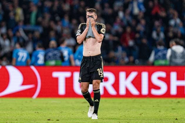 Tor zum 1:0 durch Matteo Politano (SSC Neapel, 21) hier Janik Haberer (1. FC Union Berlin, 19) SSC Neapel vs. 1.FC Union Berlin, Fussball, UEFA Champions League, 4. Spieltag, 08.11.2023 DFL REGULATIONS PROHIBIT ANY OUSE OF PHOTOGRAPHS AS IMAGE SEQUENCES AND OR QUASI-VIDEO SSC Neapel vs. 1.FC Union Berlin, Fussball, UEFA Champions League, 4. Spieltag, 08.11.2023 Neapel Copyright: xEibner-Pressefoto BahhoxKarax EP_SSC