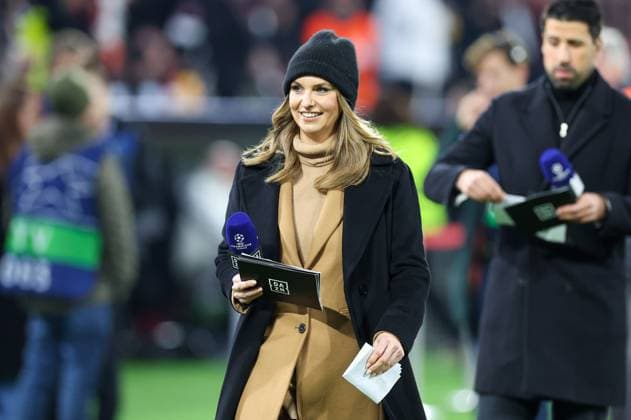 Fernsehmoderatorin Laura Wontorra (DAZN), FC Bayern Muenchen vs. Galatasaray Istanbul , Champions League, Fussball, Vorrunde, Rueckspiel, 08.11.2023 Muenchen Bayern Germany