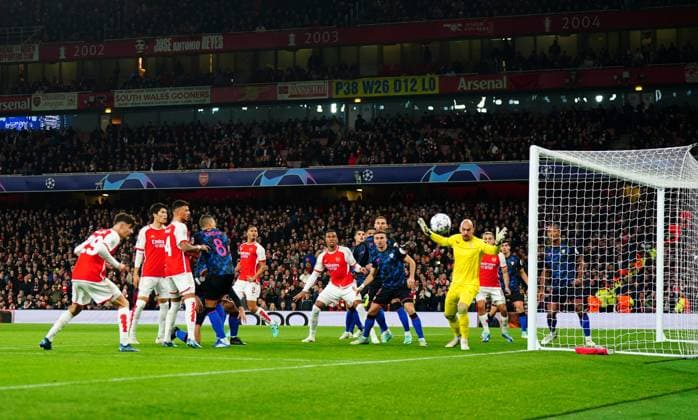 EDITORIAL USE ONLY No use with unauthorised audio, video, data, fixture lists, club league logos or live services. Online in-match use limited to 120 images, no video emulation. No use in betting, games or single club league player publications. Arsenal v Sevilla, UEFA Champions League, Group B, Football, Emirates Stadium, London, UK - 08 Nov 2023 EDITORIAL USE ONLY No use with unauthorised audio, video, data, fixture lists, club league logos or live services. Online in-match use limited to 120 images, no video emulation. No use in betting, games or single club league player publications.  Copyright: xJavierxGarcia Shutterstockx 14187812m