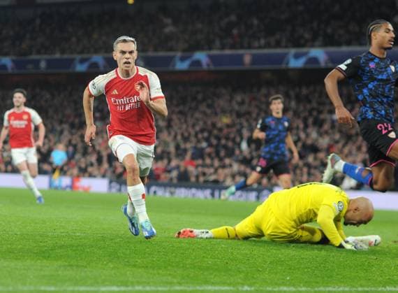 Football - 2023 2024 UEFA Champions League - Group B - Matchday Four Six - Arsenal vs Sevilla - Emirates Stadium - Wednesday 8th November 2023 Leandro Trossard of Arsenal celebrates scoring his first half goal 