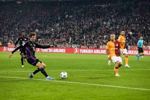 UEFA Champions League: FC Bayern Muenchen - Galatasaray; 08.11.2023 Flanke Thomas Mueller (FC Bayern Muenchen, 25) UEFA Champions League: FC Bayern Muenchen - Galatasaray, Muenchen, Allianz Arena am 08.11.2023 Copyright: xBEAUTIFULxSPORTS Wunderlx