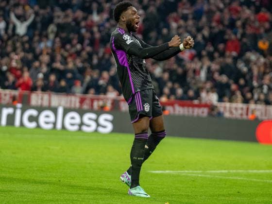 Alphonso Davies (FC Bayern Muenchen, 19) nach Tor zum 1:0 durch Harry Kane (FC Bayern Muenchen, 09), GER, FC Bayern Muenchen (FCB) vs. Galatasaray Istanbul, Fussball, Champions League, Gruppenphase, Spielzeit 2023 2024, 08.11.2023, DFB DFL regulations prohibit any use of photographs as image sequences and or quasi-video., GER, FC Bayern Muenchen (FCB) vs. Galatasaray Istanbul, Fussball, Champions League, Gruppenphase, Spielzeit 2023 2024, 08.11.2023 Muenchen Copyright: xEibner-Pressefoto SaschaxWaltherx EP_EER