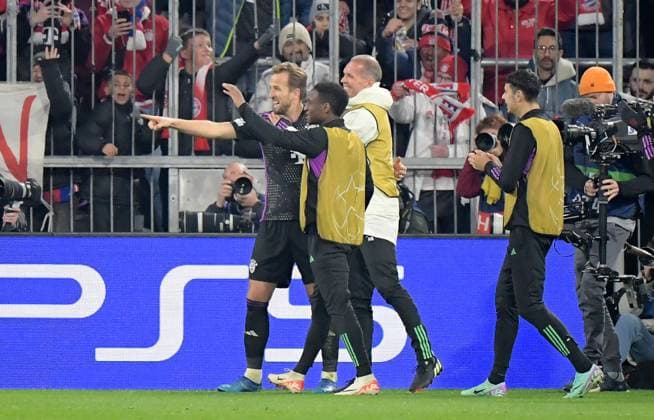 08.11.2023, xemx, Fussball UEFA Champions League, FC Bayern Muenchen - Galatasaray SK Istanbul emspor, v.l. Harry Kane (FC Bayern Muenchen) Jubel, Torjubel, celebrate the goal, jubelt ueber das Tor zum 2:0 (DFL DFB REGULATIONS PROHIBIT ANY USE OF PHOTOGRAPHS as IMAGE SEQUENCES and or QUASI-VIDEO) Muenchen