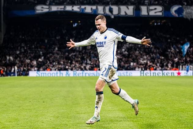231108 Viktor Claesson of FC Copenhagen celebrates during the UEFA Champions League football match between FC Copenhagen and Manchester United, ManU on November 8, 2023 in Copenhagen. Photo: Petter Arvidson BILDBYRAN kod PA PA0685 fotboll football soccer fotball champions league fc copenhagen manchester united bbeng jubel Copyright: PETTERxARVIDSON BB231108PA176