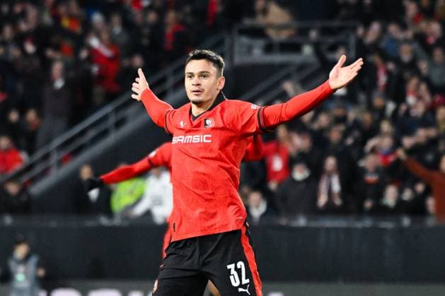 Attitude - Joie de Fabian RIEDER ( 32 - Rennes ) - FOOTBALL : Rennes vs Panathinaikos - Ligue Europa - 09 11 2023 FedericoPestellini Panoramic 