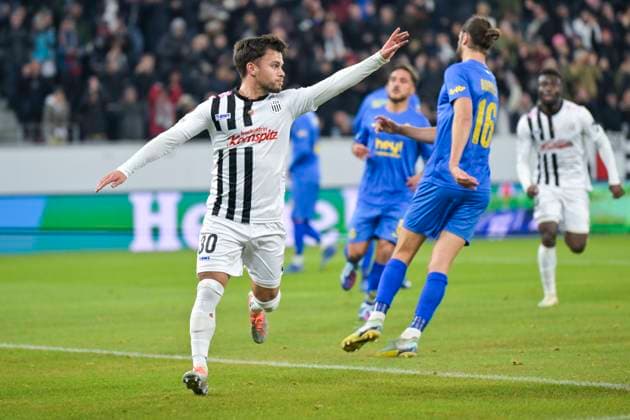 SOCCER - UEFA EL, LASK vs Saint-Gilloise LINZ,AUSTRIA,09.NOV.23 - SOCCER - UEFA Europa League, group stage, Linzer ASK vs Royale Union Saint-Gilloise. Image shows the rejoicing of Sascha Horvath (LASK).  GEPAxpictures xChristianxMoser
